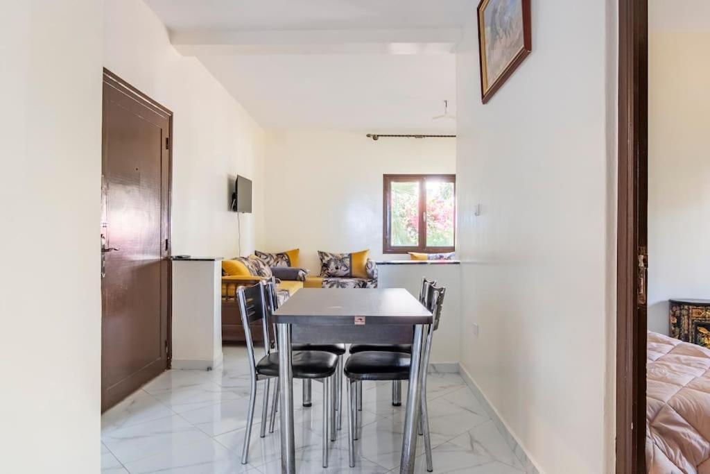 Appartement Chaleureux Et Calme, Parking, Jardin Agadir Buitenkant foto